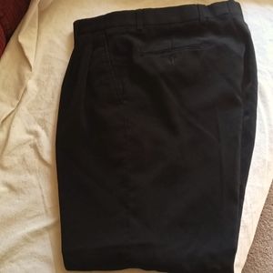 Men's Midtown Man 32 x 30 length black dress pants